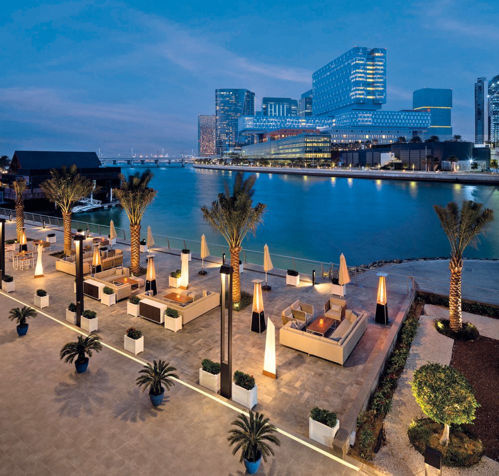 Beach Rotana Residences*