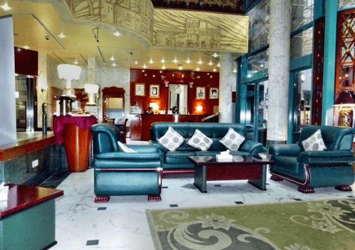 Knight Armour Hotel (ex.Grand Mayfair Hotel)*