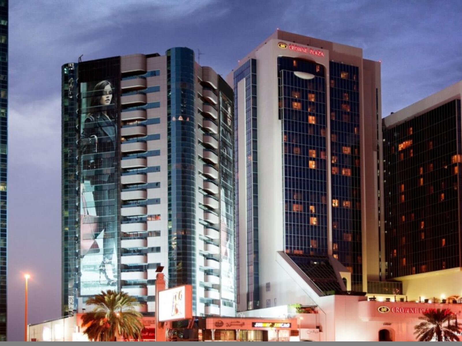 Millennium Plaza Downtown Hotel (ex. Crowne Plaza Dubai Sheikh Zayed Road)*