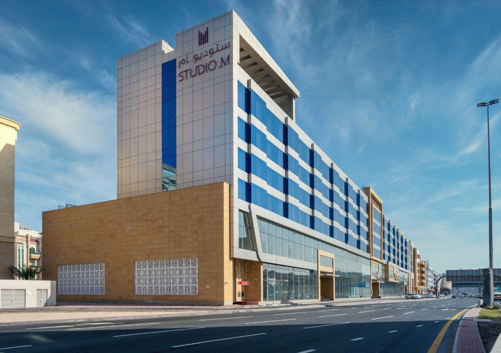 Studio M Arabian Plaza Hotel And Apartments*