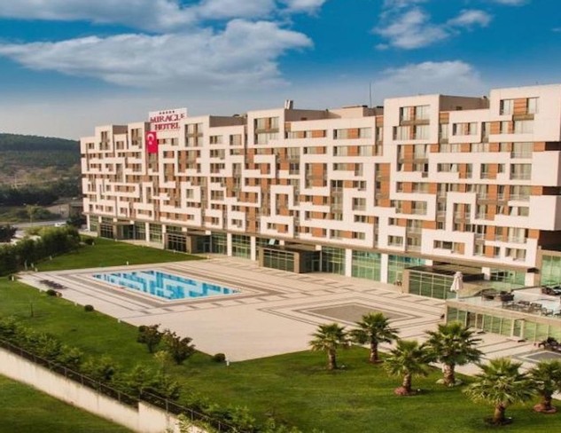 Airport Resort & Spa.