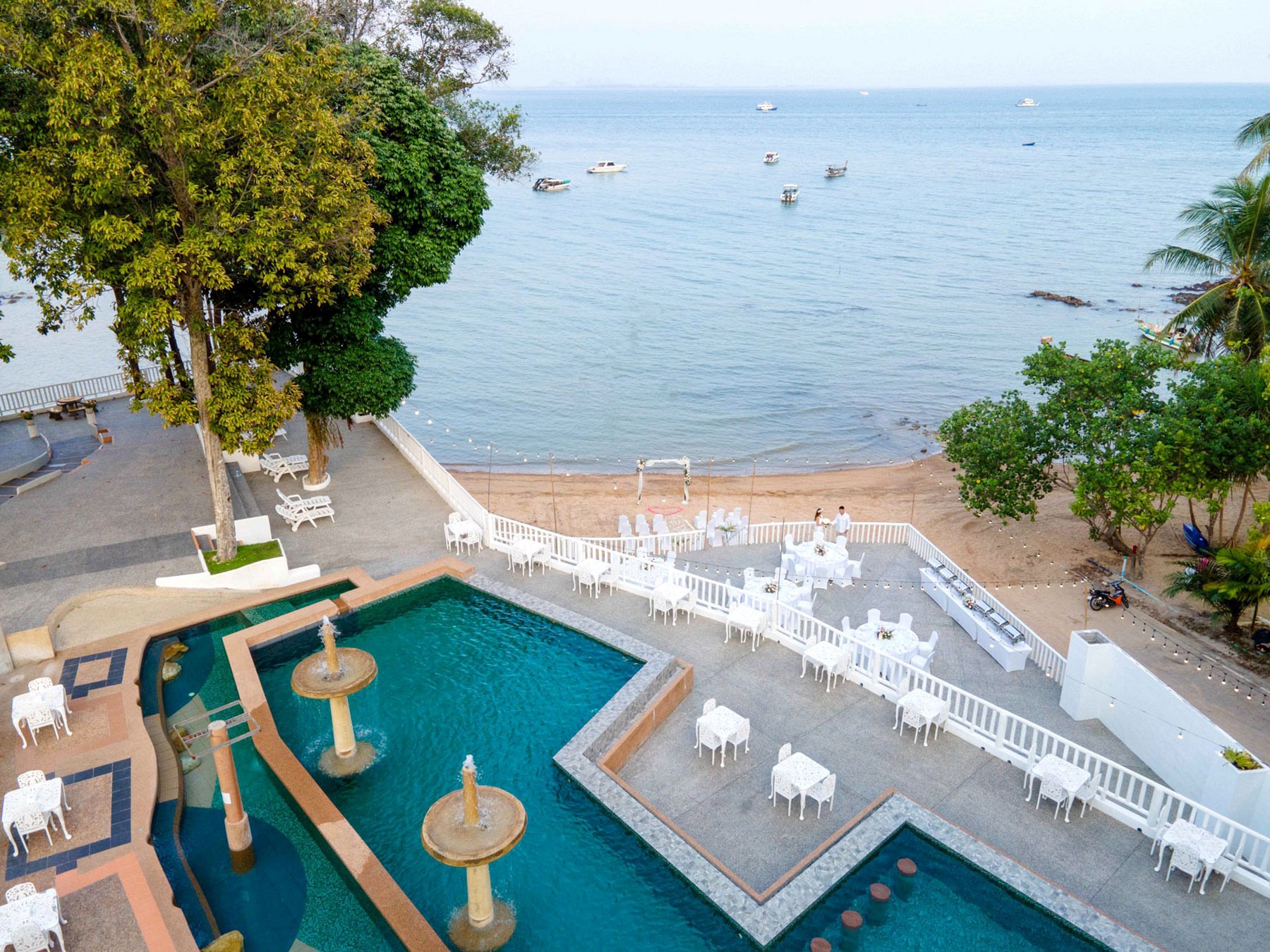 ARAWAN BEACH RESORT KRABI