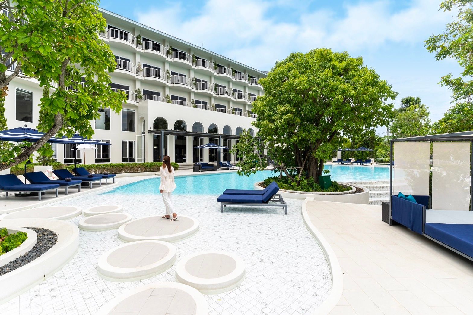 Cross Pattaya Pratamnak