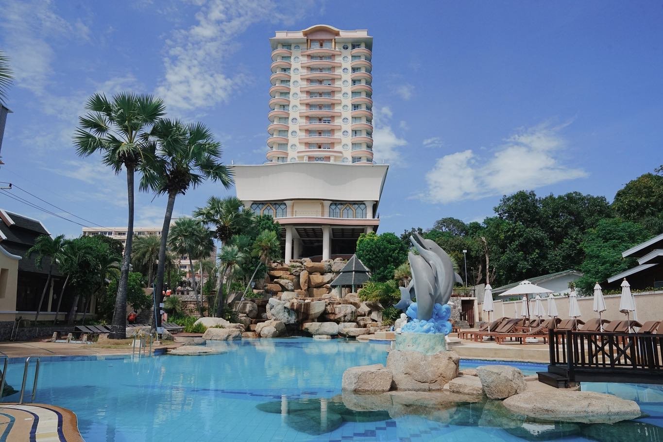 Long Beach Garden Hotel & Pavillons