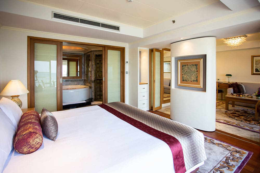 Royal Wing Suites & Spa