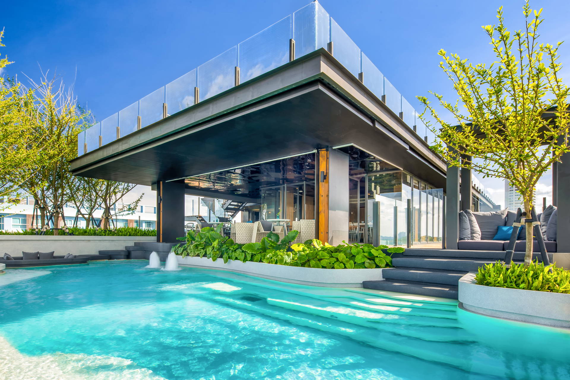 Seaphere Pattaya Hotel By Elite Suites (ex. Cross Vibe Pattaya Seaphere)