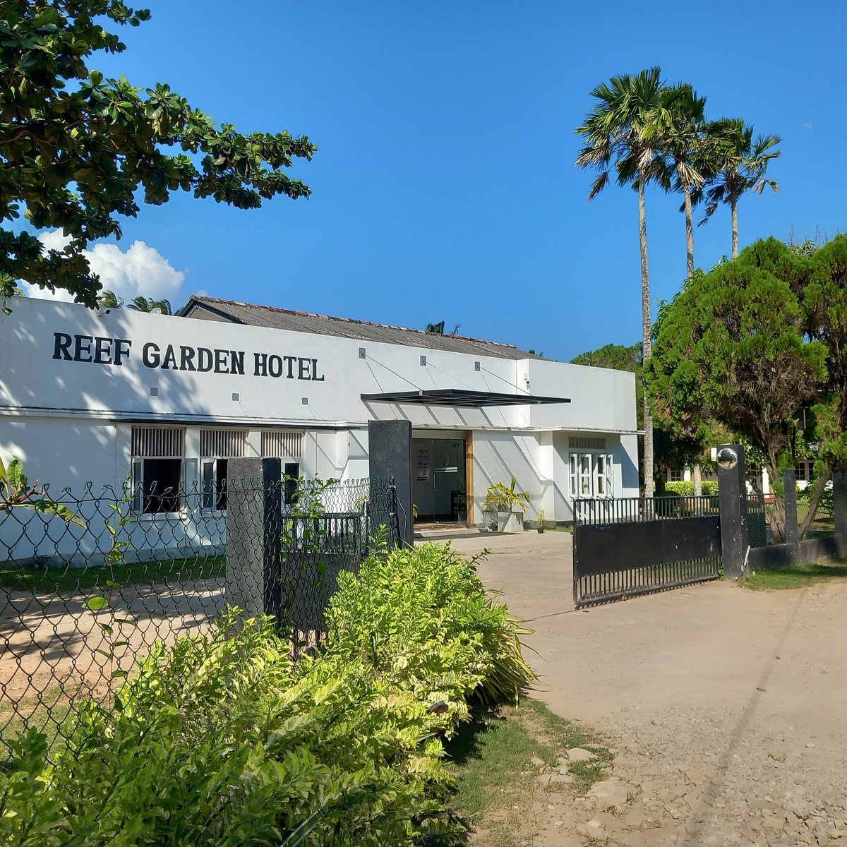 Reef Garden Hotel