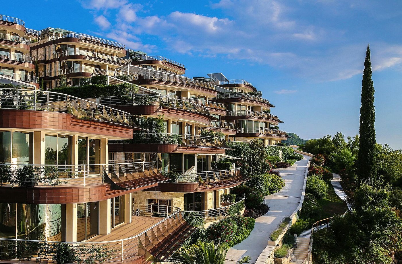 Dukley Hotel & Resort