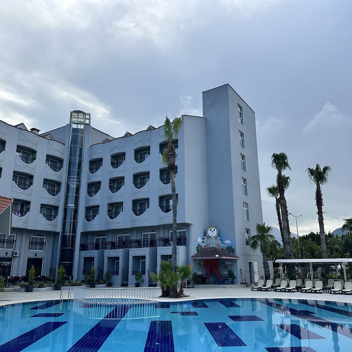 CAMYUVA LUNA HOTEL