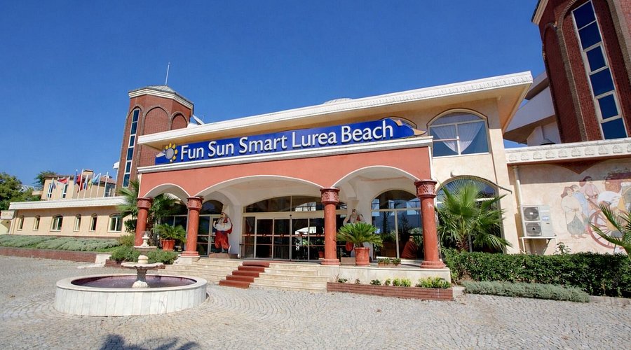 FUN & SUN SMART LUREA BEACH